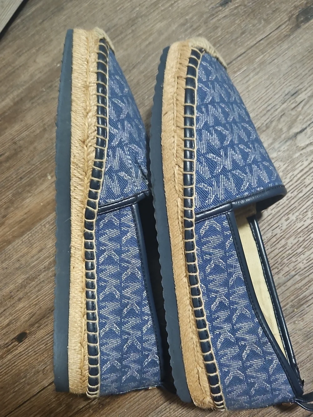 Euc Worn Sparingly 6.5 Michael Kors Blue Logo Canvas Espadrilles